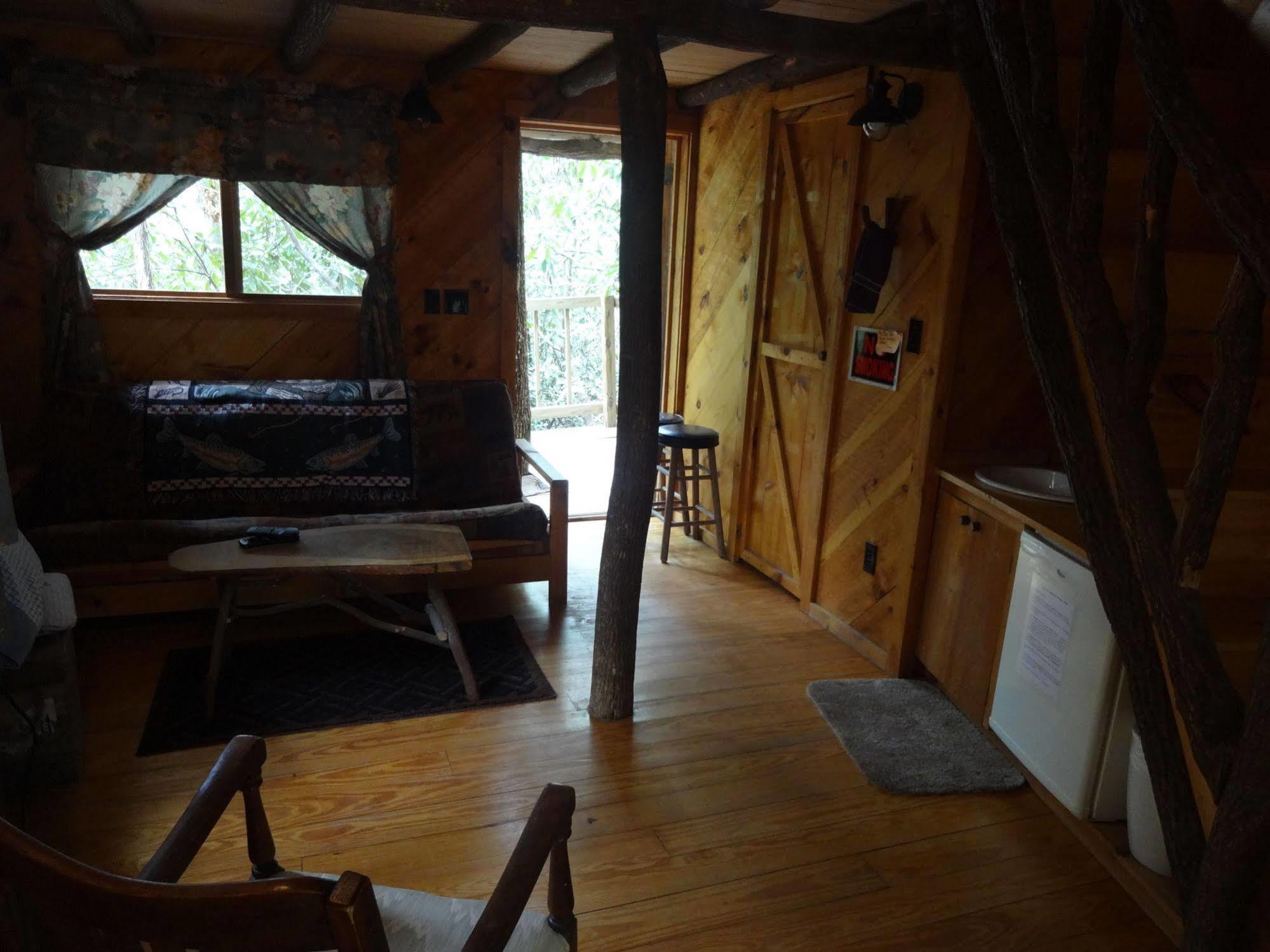 Linville Falls Campground, Rv Park, And Cabins Exteriör bild