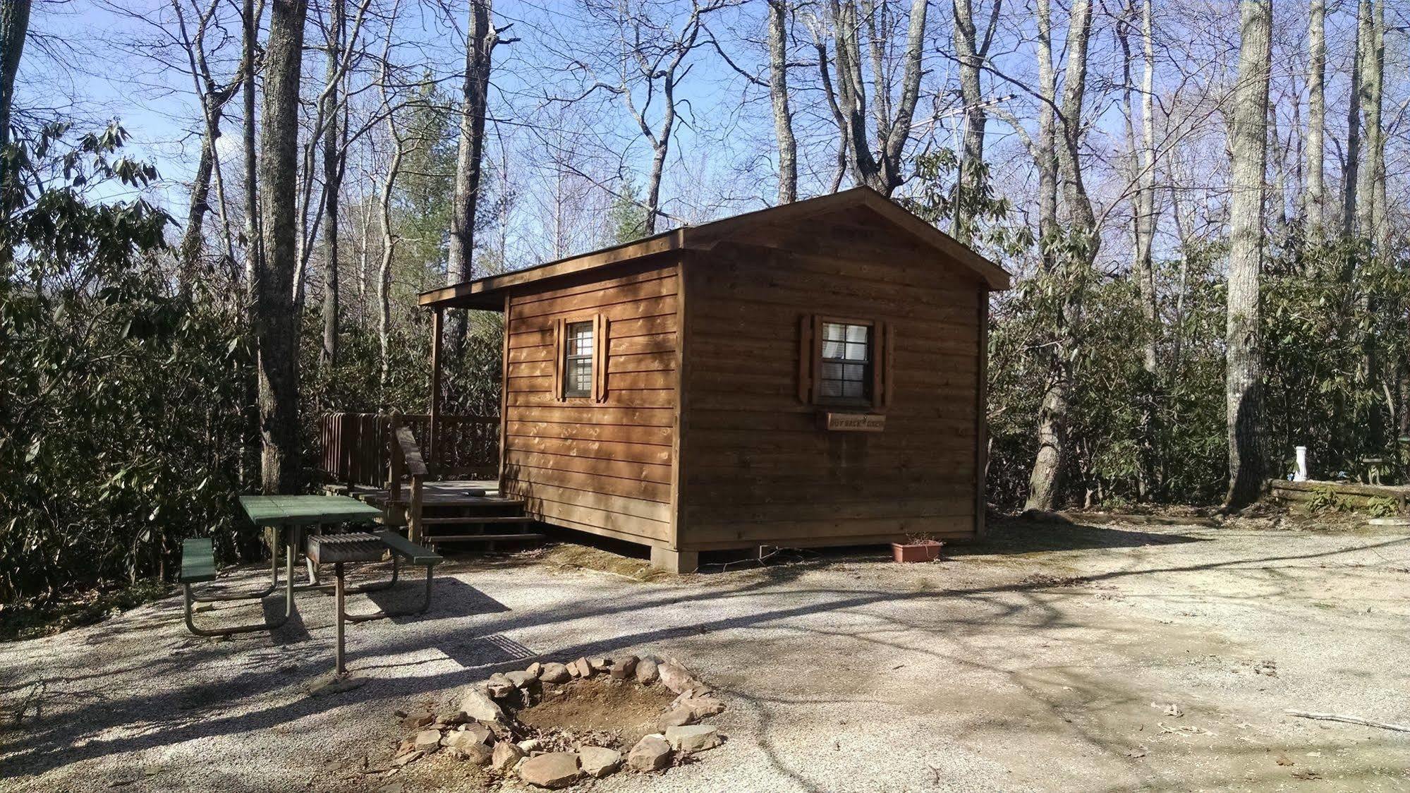 Linville Falls Campground, Rv Park, And Cabins Exteriör bild