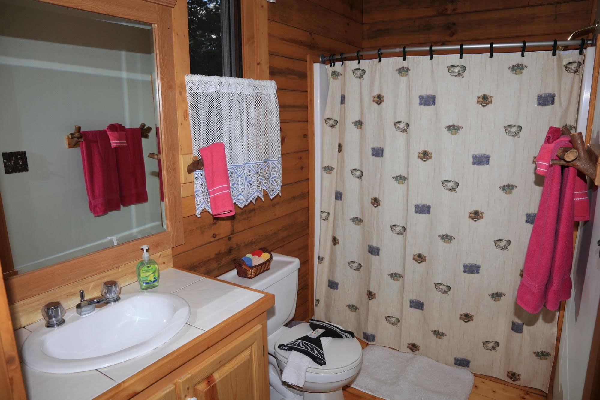 Linville Falls Campground, Rv Park, And Cabins Exteriör bild