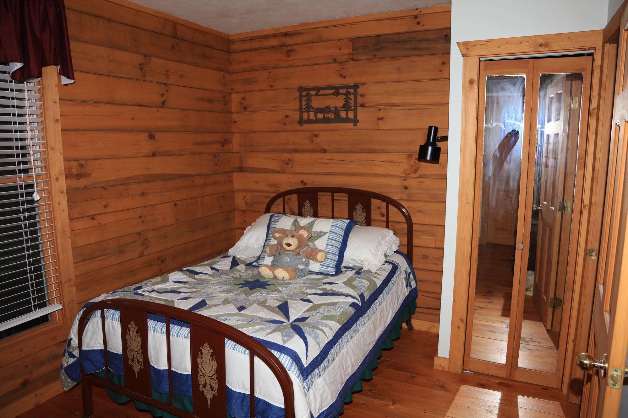 Linville Falls Campground, Rv Park, And Cabins Exteriör bild